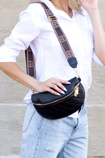 CRESCENT SLING BAG