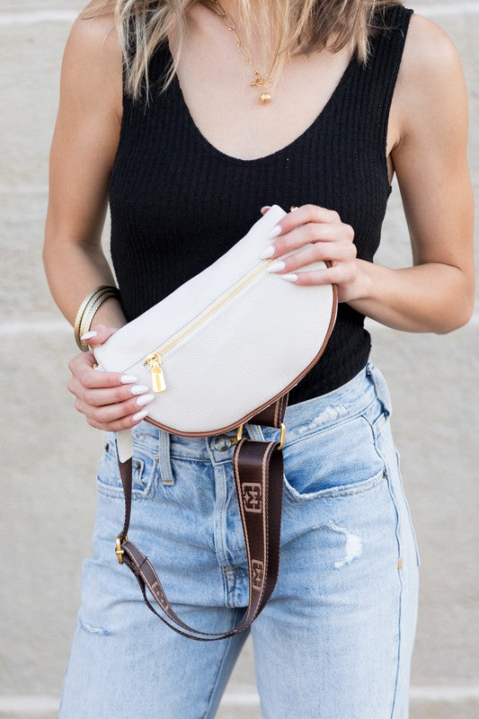 CRESCENT SLING BAG