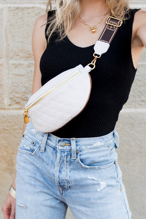 CRESCENT SLING BAG