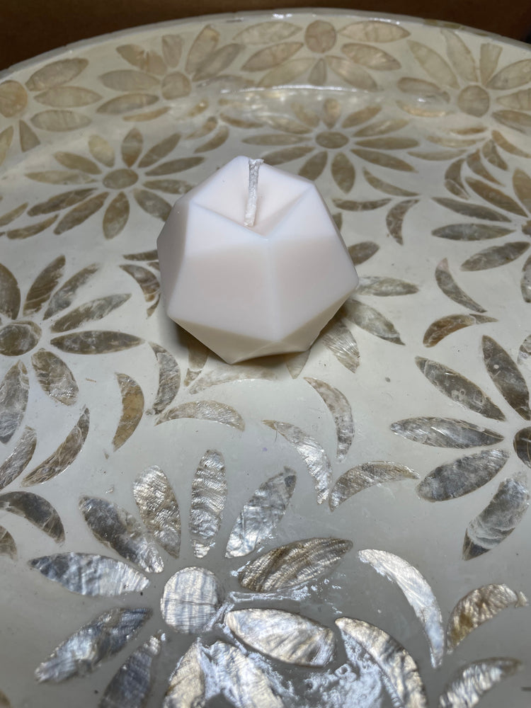 HEXAGON CANDLE- (SOY/PARAFFIN WAX)