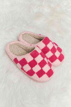 CHECKERED PRINT SLIPPERS (S-XL)