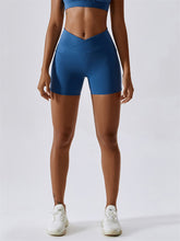 V SHAPE ACTIVE SHORTS