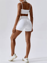 V SHAPE ACTIVE SHORTS