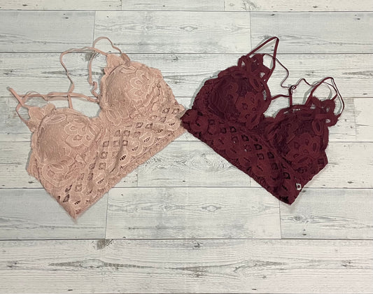 PLUS SIZE BEE BRALETTE